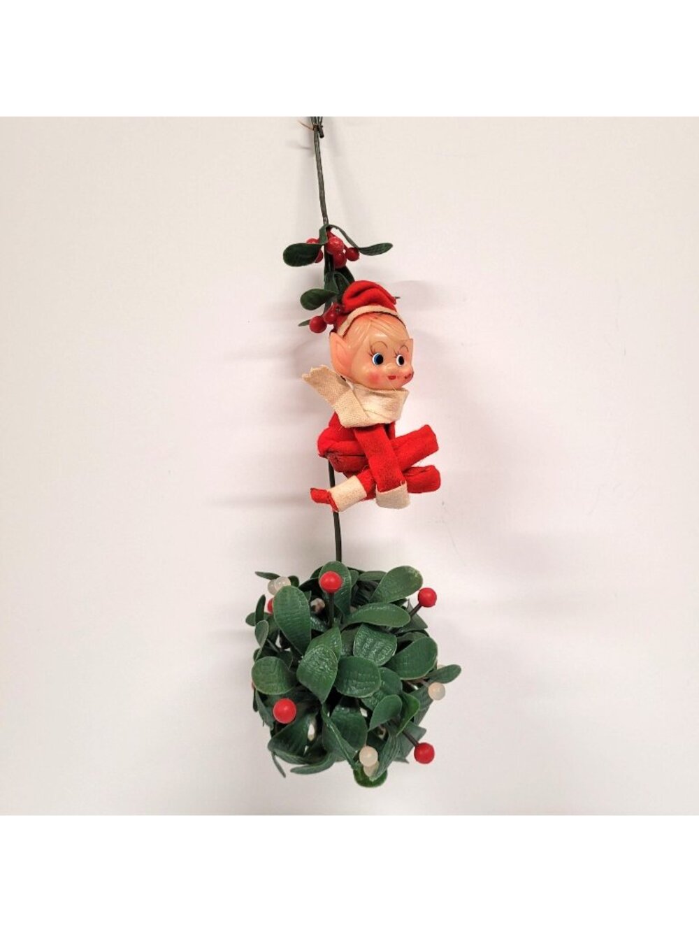 Vintage Christmas Elf Knee Hugger 1960s Hanging on Plastic Mistletoe 12'' Flaws